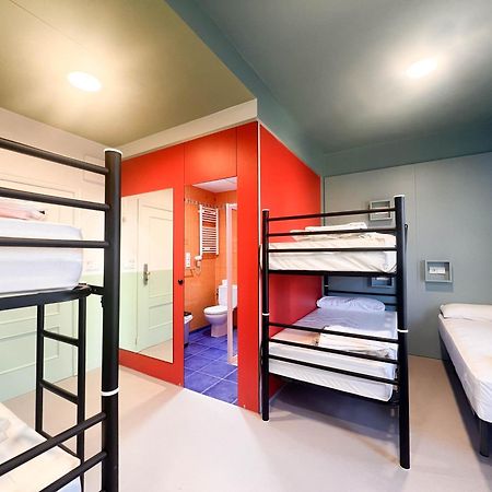 Loop Inn Hostel סנטיאגו דה קומפוסטלה מראה חיצוני תמונה