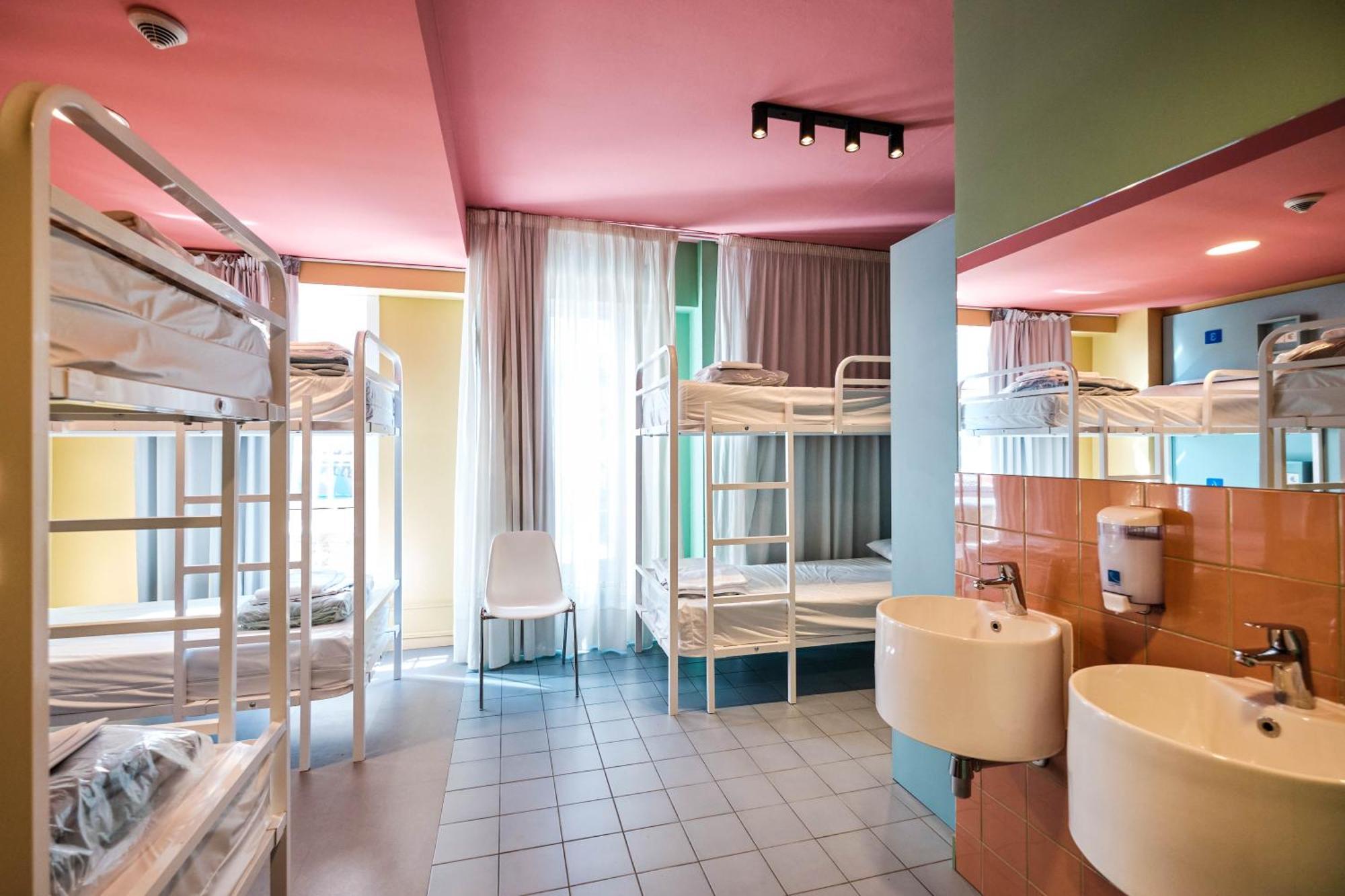 Loop Inn Hostel סנטיאגו דה קומפוסטלה מראה חיצוני תמונה