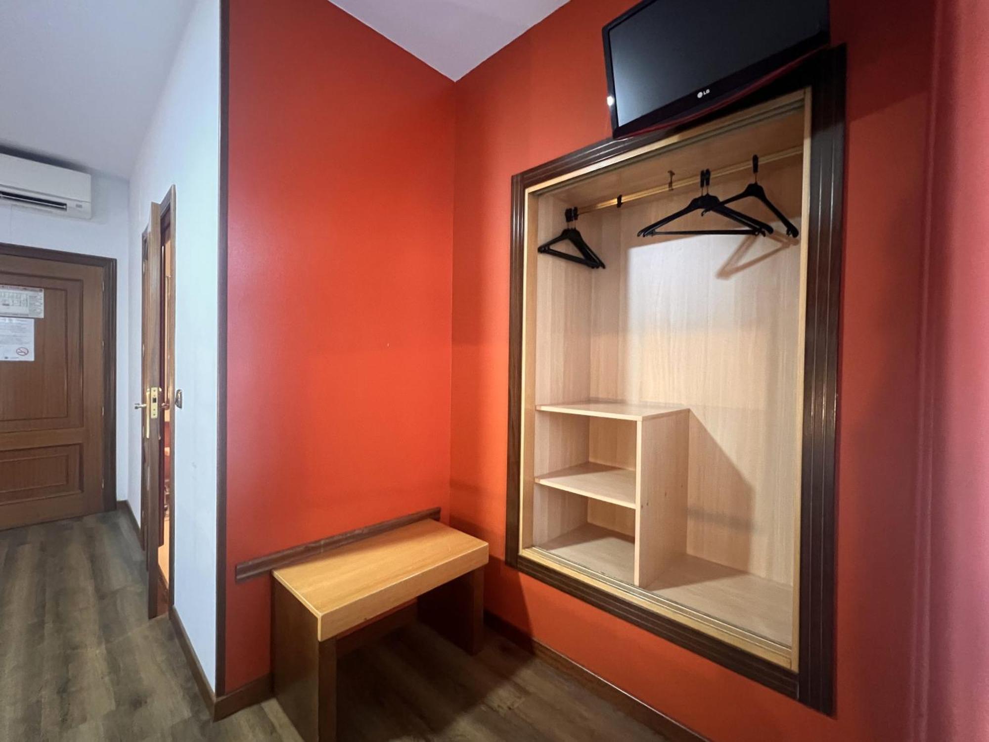 Loop Inn Hostel סנטיאגו דה קומפוסטלה מראה חיצוני תמונה