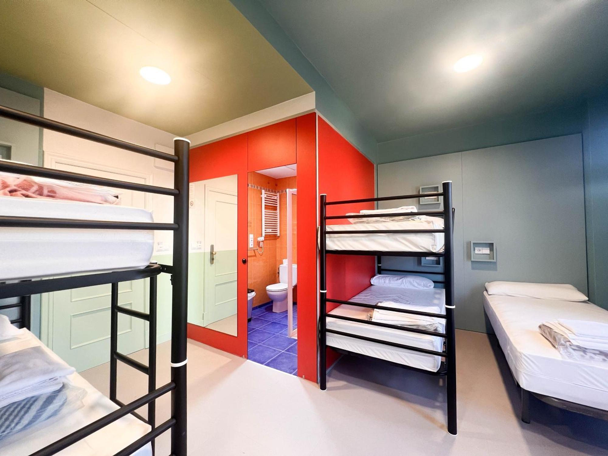 Loop Inn Hostel סנטיאגו דה קומפוסטלה מראה חיצוני תמונה
